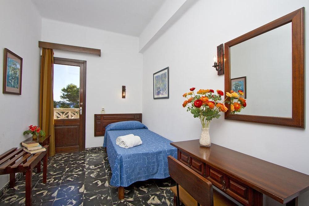 Boutique Hotel Oriola Cala de Sant Vicenc Kültér fotó