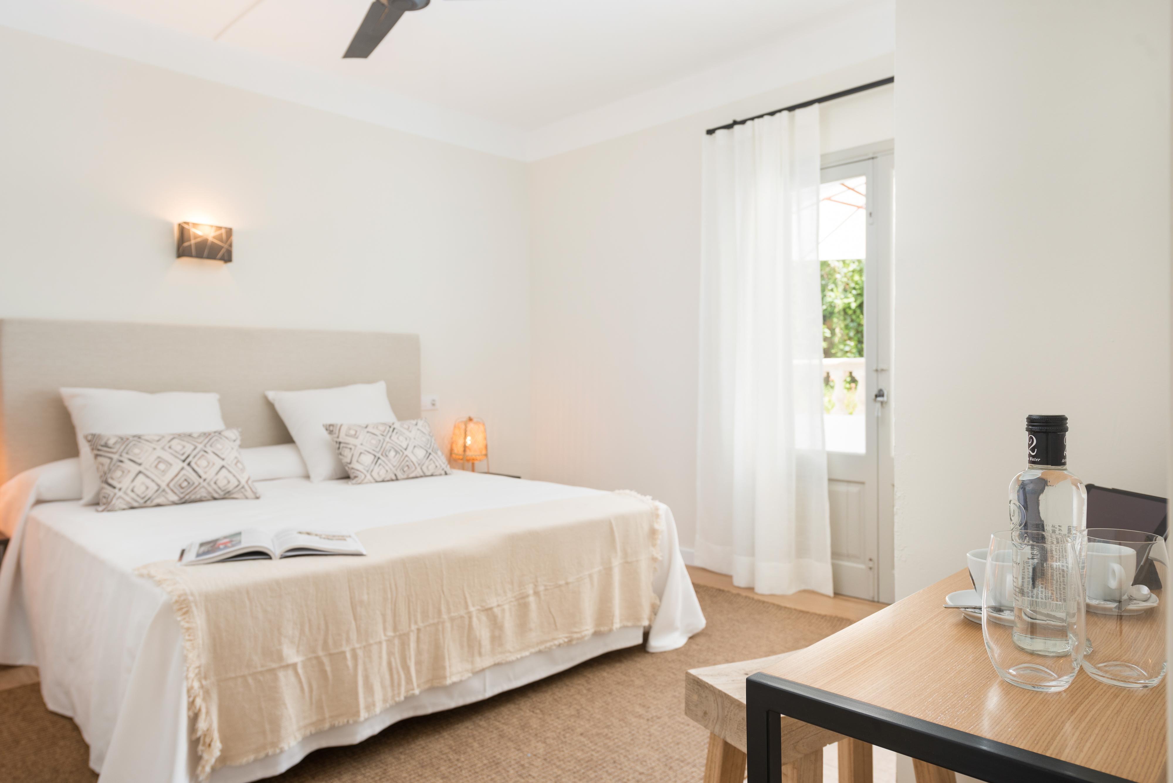 Boutique Hotel Oriola Cala de Sant Vicenc Kültér fotó